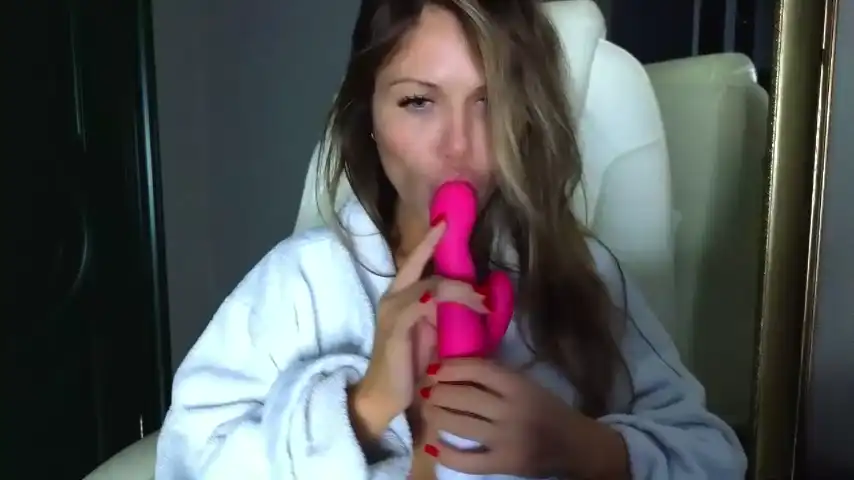 Godesssa – Stripchat Live Cam Video – 2026-02-18 11:32:40