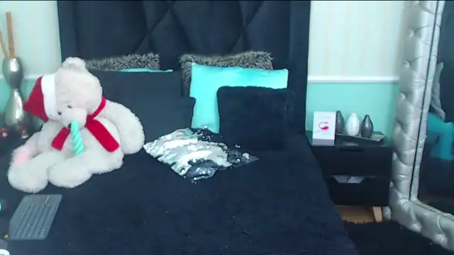 Tarahdustin – Xlovecam Live Cam Video – 2026-01-14 10:07:41