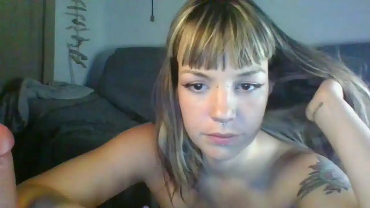 Ronamamona – Amateur.tv Live Cam Video – 2026-05-07 08:18:58