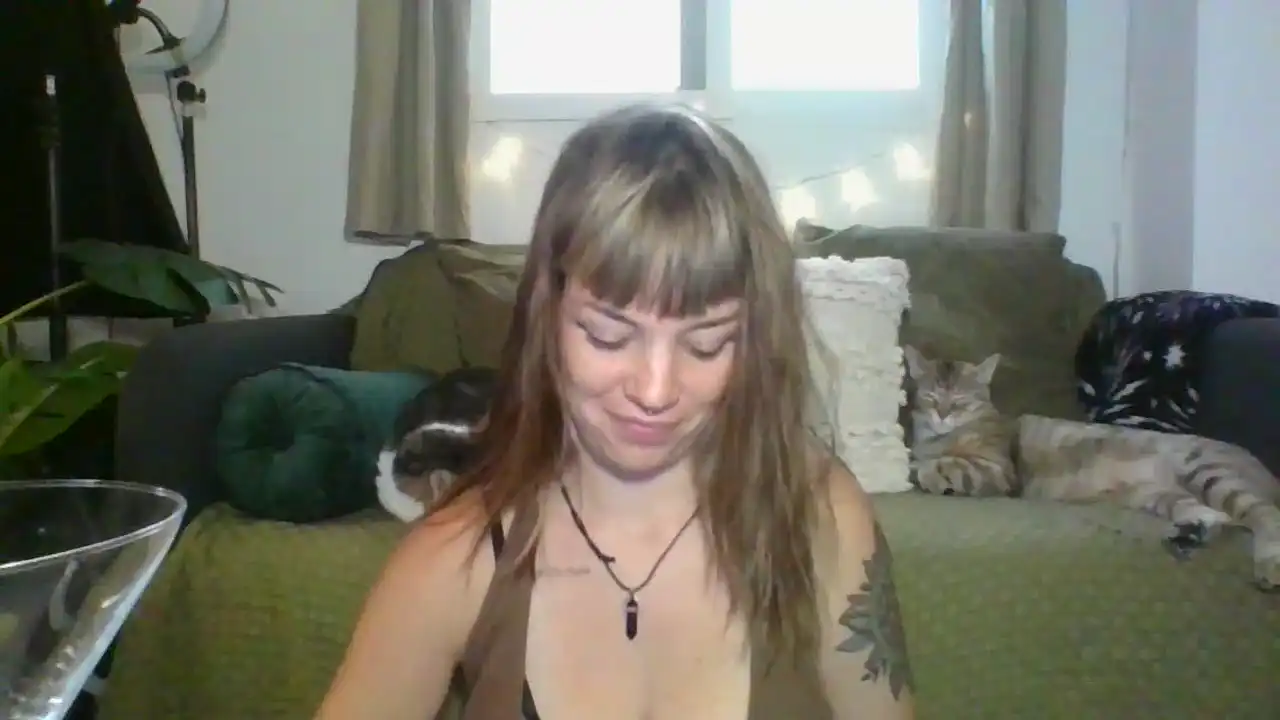 Ronamamona – Amateur.tv Live Cam Video – 2026-01-30 23:43:12