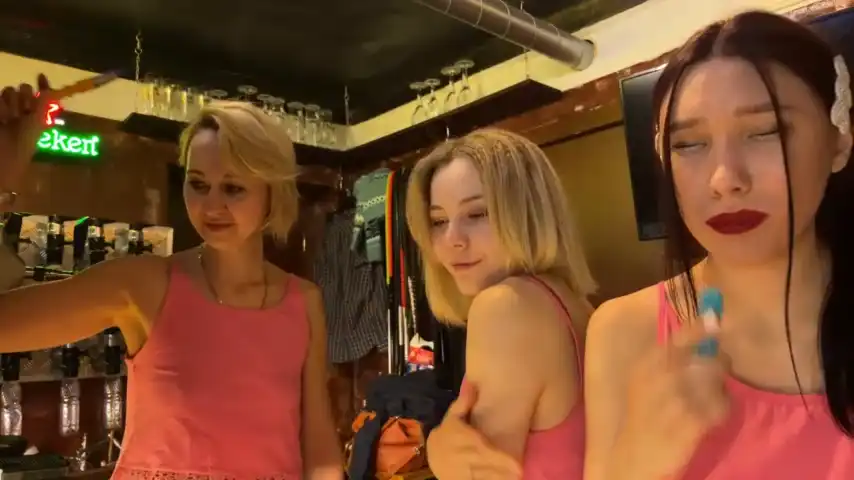Dirtypub – Stripchat Live Cam Video – 2025-10-15 07:41:31