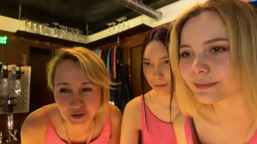 Dirtypub – Stripchat Live Cam Video – 2025-07-02 13:10:14