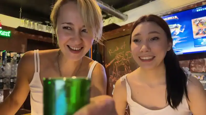 Dirtypub – Stripchat Live Cam Video – 2025-12-21 10:15:43