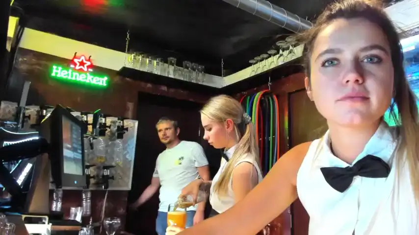 Dirtypub – Stripchat Live Cam Video – 2025-04-14 13:27:36