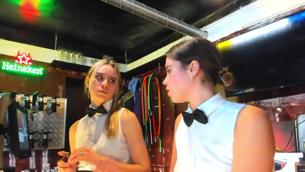 Dirtypub – Stripchat Live Cam Video – 2025-11-22 11:21:38
