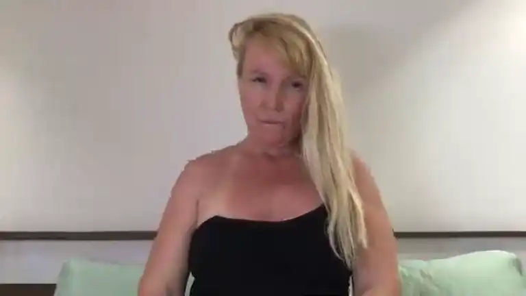 Emmainlove – Streamate Live Cam Video – 2026-03-31 02:35:45