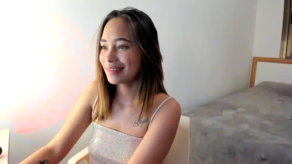 Charlotte_hamilton – Manyvids Live Cam Video – 2025-01-02 16:40:16