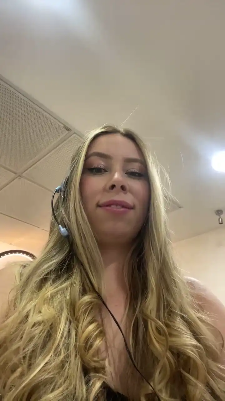 Jannelowry – Xlovecam Live Cam Video – 2025-03-23 00:43:01