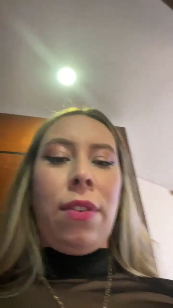 Jannelowry – Xlovecam Live Cam Video – 2025-07-10 05:49:41