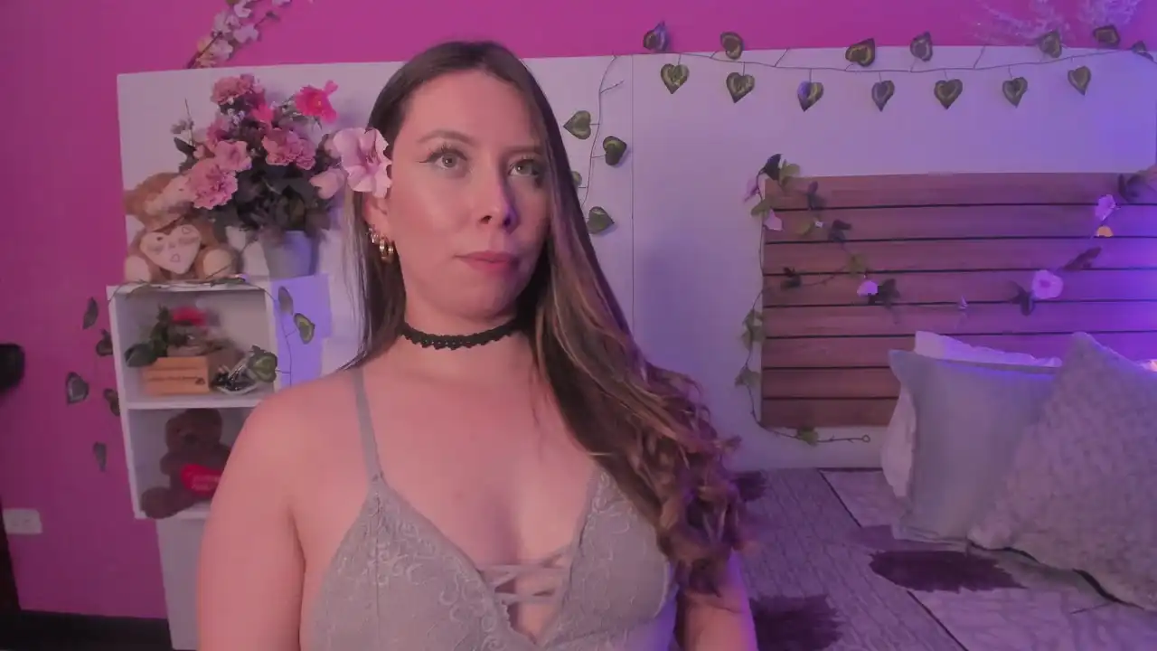 Jannelowry – Xlovecam Live Cam Video – 2025-09-18 00:51:03