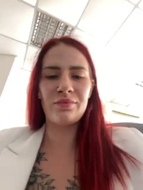 Innysik – Xlovecam Live Cam Video – 2025-03-26 07:42:08