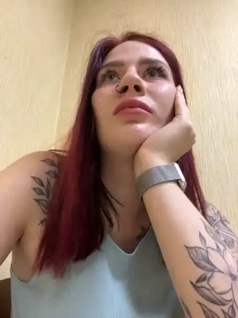Innysik – Xlovecam Live Cam Video – 2025-08-16 18:46:03