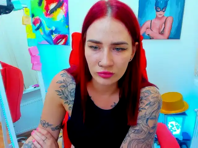 Innysik – Xlovecam Live Cam Video – 2025-08-26 13:11:21