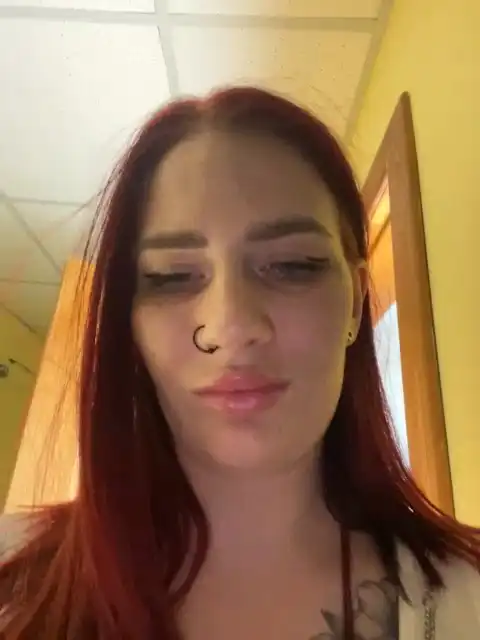 Innysik – Xlovecam Live Cam Video – 2026-05-20 19:35:57