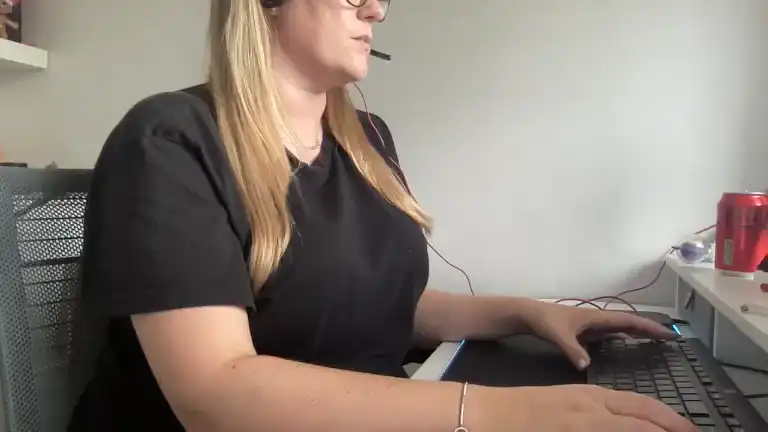 Tittietia19 – Streamate Live Cam Video – 2025-12-27 18:48:32