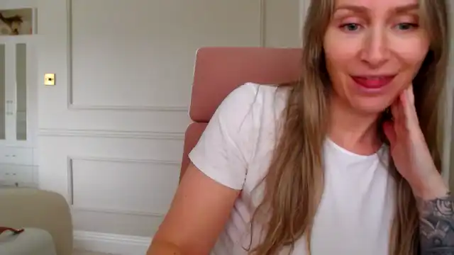 Boob_jiggler – Myfreecams Live Cam Video – 2025-07-25 04:28:14