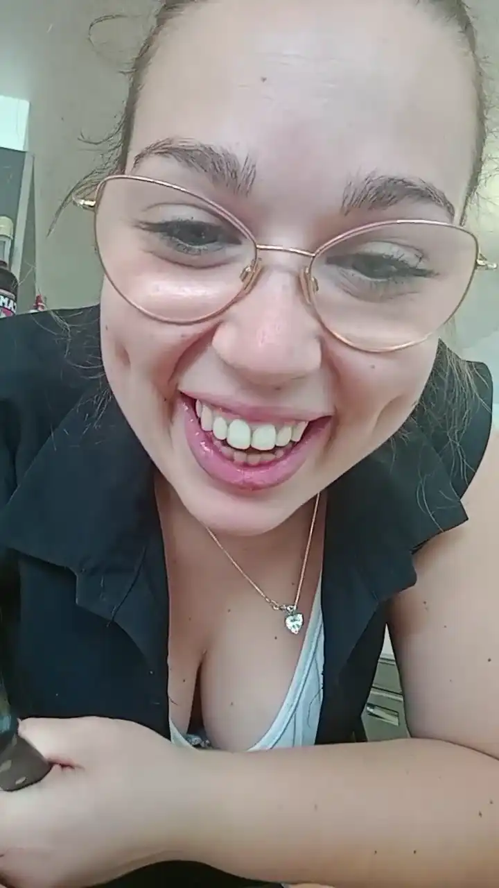 Mogliebirikina – Cam4 Live Cam Video – 2025-04-22 18:10:01