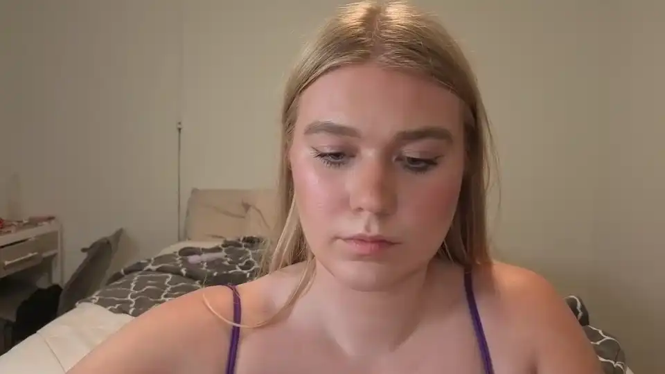 Urfavcollegegirl – Chaturbate Live Cam Video – 2025-01-18 09:39:55