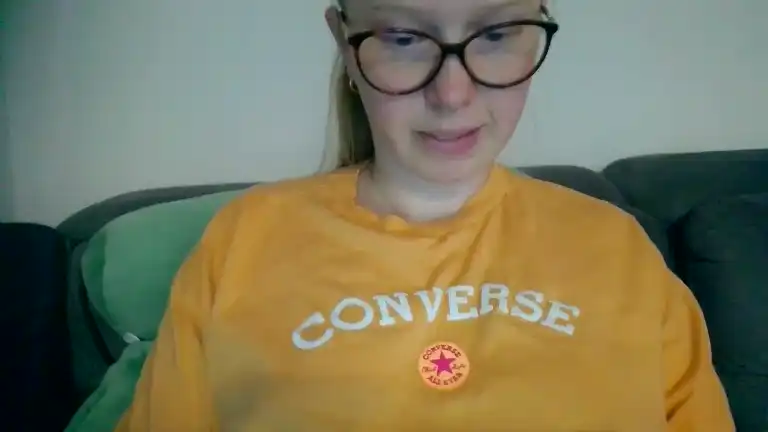 Rosiepeep – Streamate Live Cam Video – 2025-02-19 12:55:54