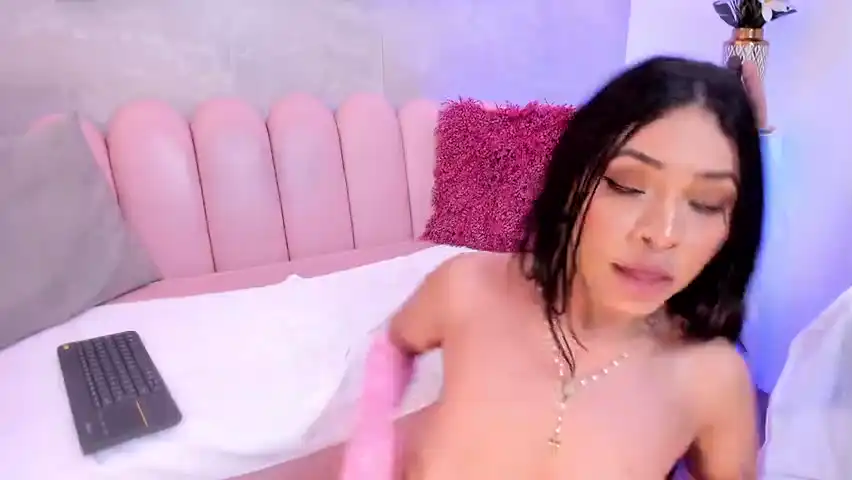 Aitanaprice – Amateur.tv Live Cam Video – 2025-05-07 22:04:30