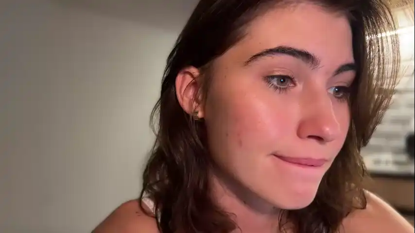 Helensheaven – Chaturbate Live Cam Video – 2025-08-31 02:40:57