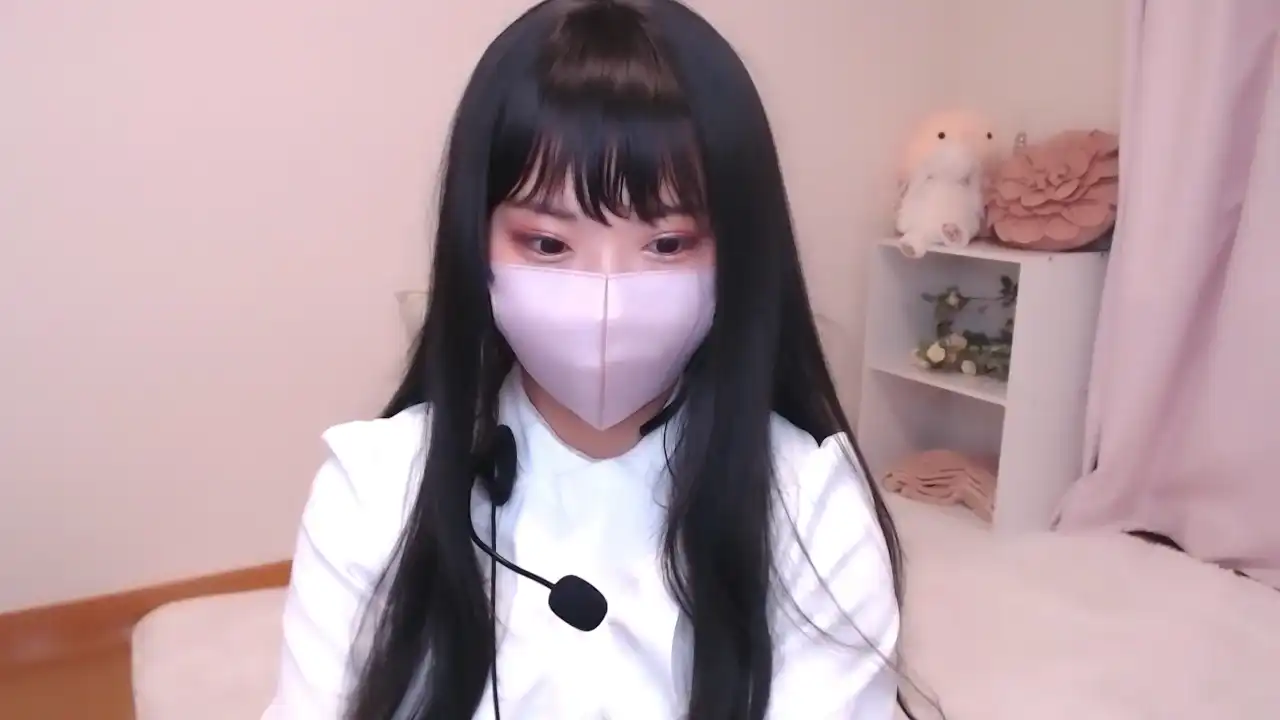 Oorizuxx – Sakuralive Live Cam Video – 2025-02-18 04:39:28