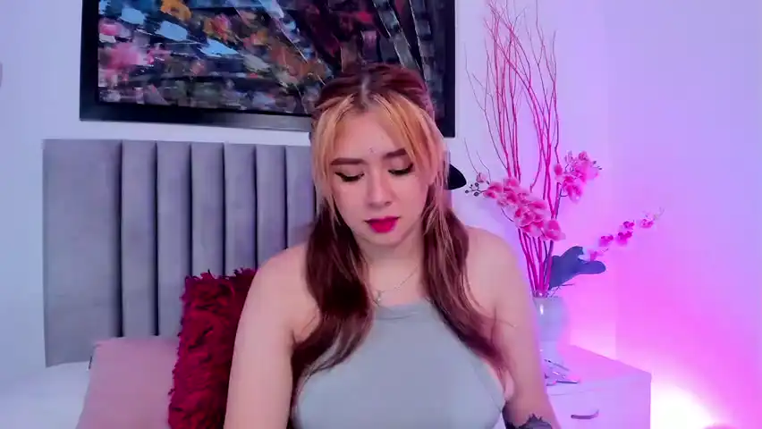 Xialee – Amateur.tv Live Cam Video – 2026-04-27 01:03:58