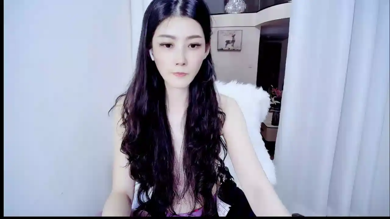 E_ll_a – Stripchat Live Cam Video – 2025-07-03 12:10:52