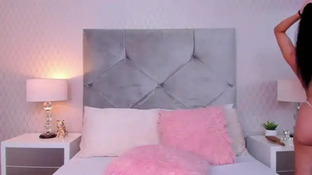 Juanitaperniaa – Xlovecam Live Cam Video – 2025-11-08 17:26:43