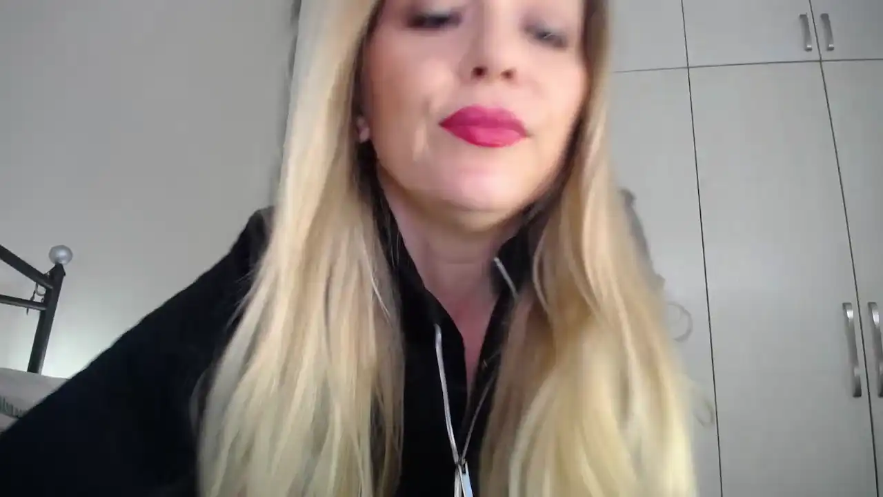 Michelina87 – Cam4 Live Cam Video – 2025-05-09 07:38:19
