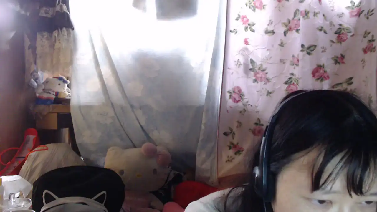 Xxkuuronxx – Sakuralive Live Cam Video – 2025-04-18 14:03:12