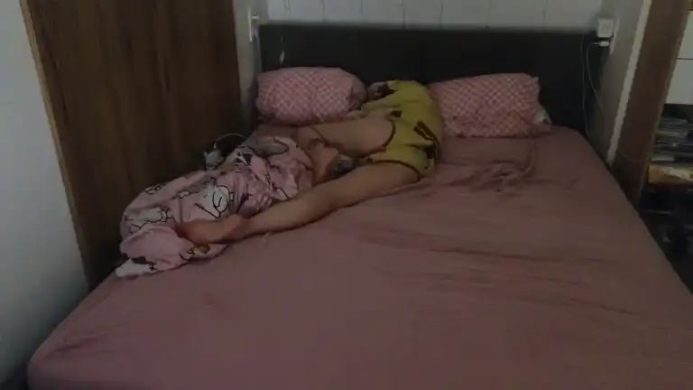 Cloudiex33 – Streamate Live Cam Video – 2025-10-30 15:49:22
