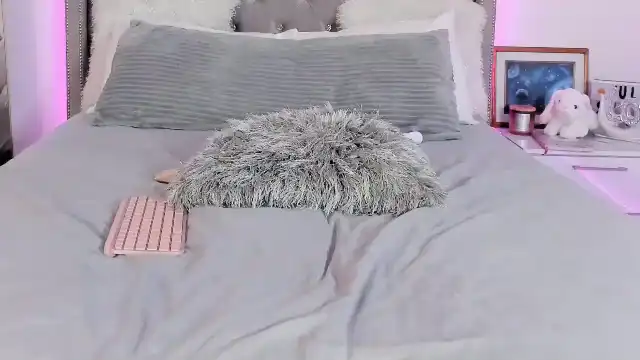 Julia-summers – Flirt4free Live Cam Video – 2025-02-25 23:03:15