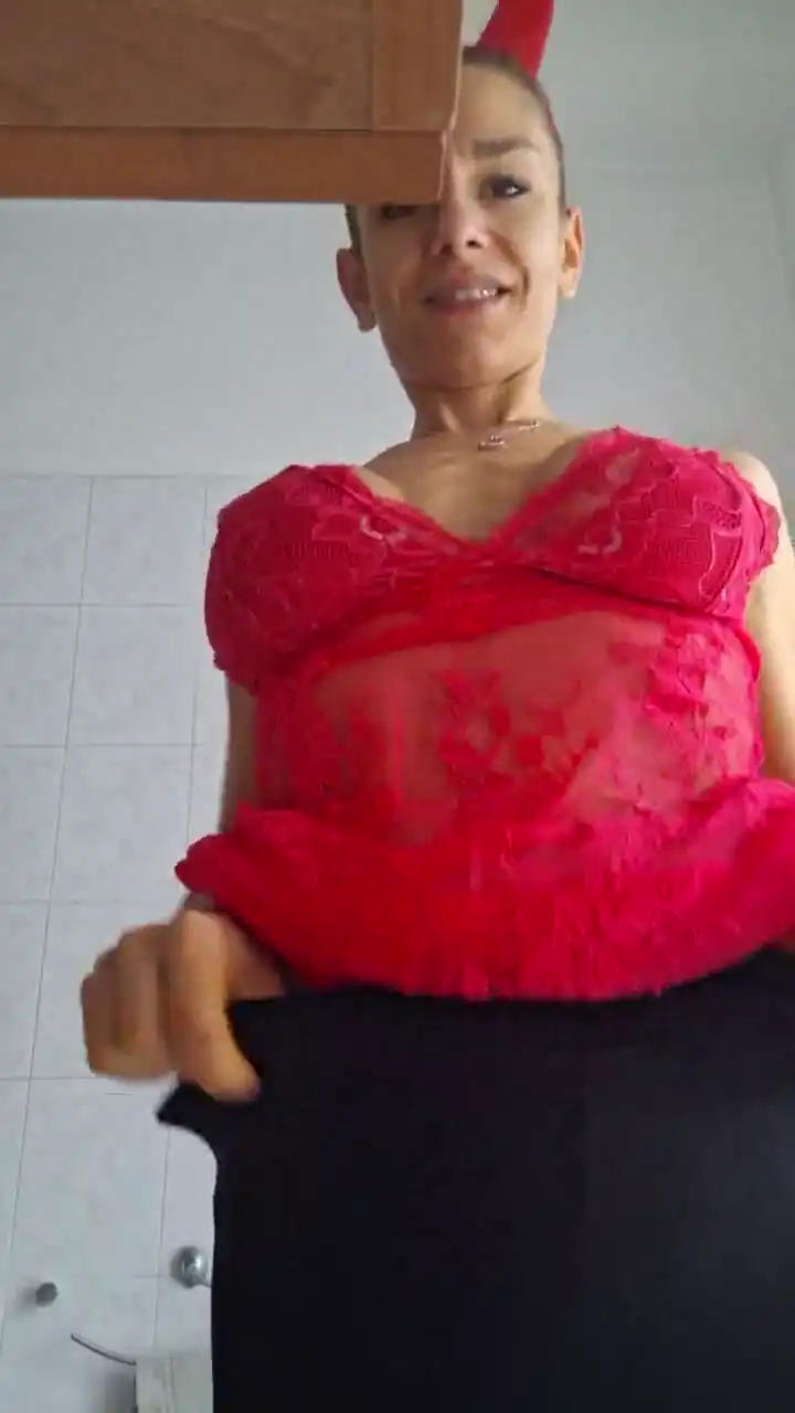 Romadea – Cam4 Live Cam Video – 2025-06-01 03:29:29