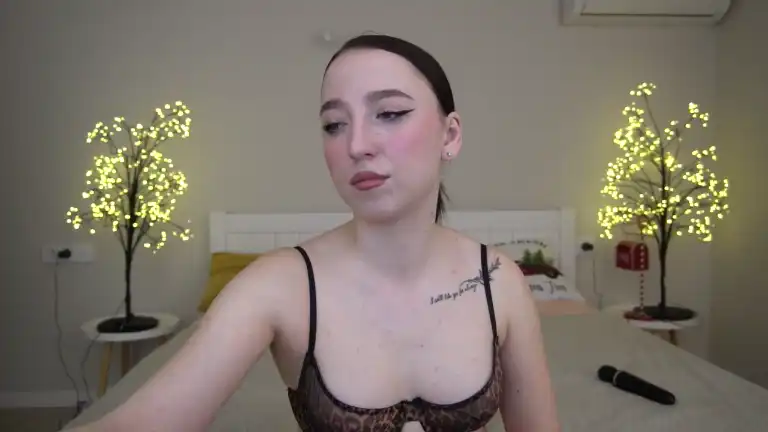 Monamourr – Streamate Live Cam Video – 2026-02-19 22:01:42