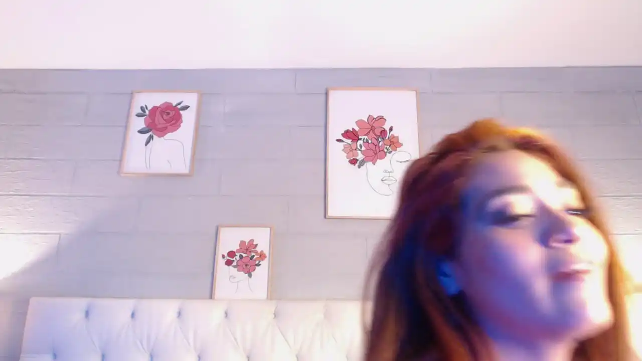 Emliesaenz – Xlovecam Live Cam Video – 2025-03-25 11:24:23