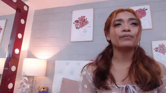 Emliesaenz – Xlovecam Live Cam Video – 2026-03-15 22:41:46