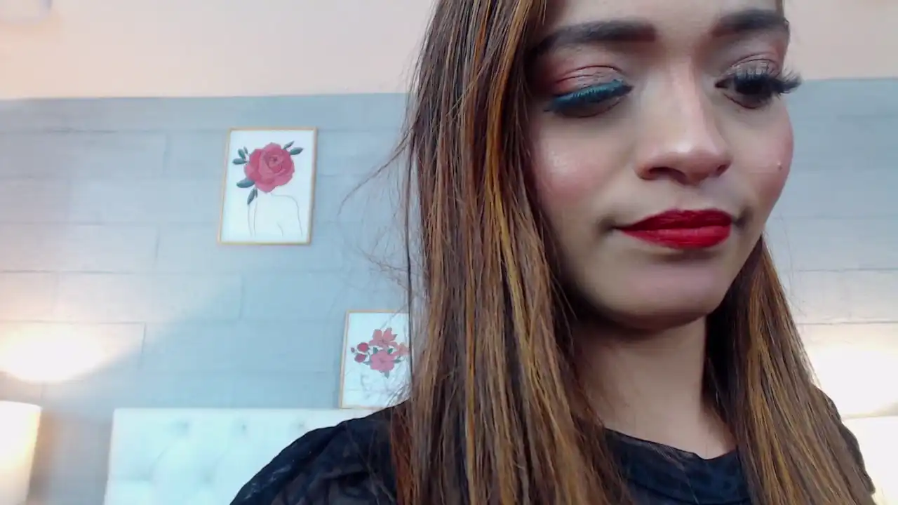Emliesaenz – Xlovecam Live Cam Video – 2025-12-14 00:59:55