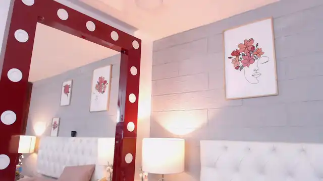 Emliesaenz – Xlovecam Live Cam Video – 2025-02-13 08:34:31