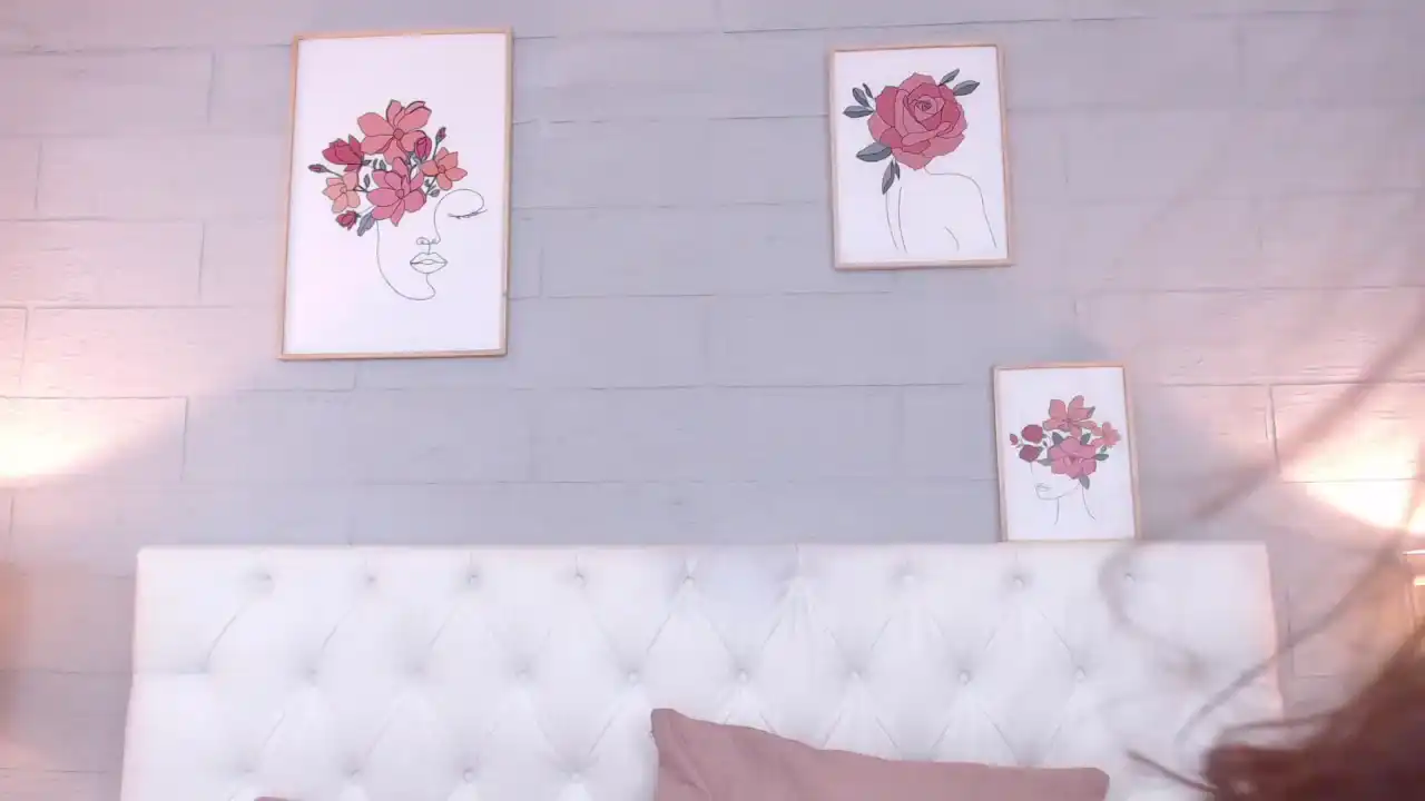Emliesaenz – Xlovecam Live Cam Video – 2026-04-29 16:06:29