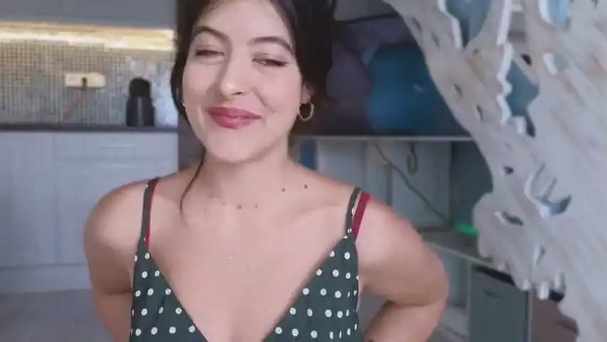 Luzyann – Amateur.tv Live Cam Video – 2026-03-08 15:55:38