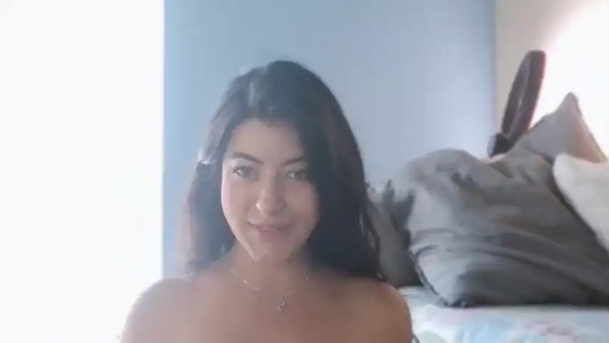 Luzyann – Amateur.tv Live Cam Video – 2026-06-01 02:39:20