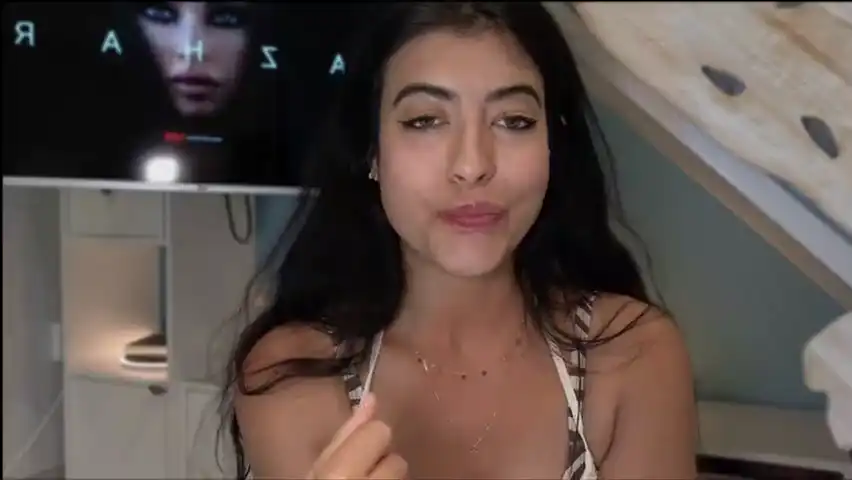 Luzyann – Amateur.tv Live Cam Video – 2026-05-17 00:50:56