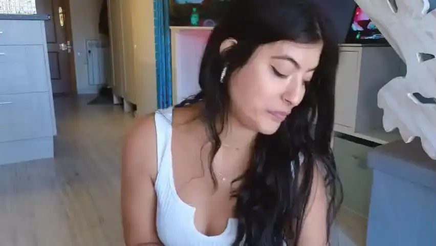 Luzyann – Amateur.tv Live Cam Video – 2026-03-21 15:32:03