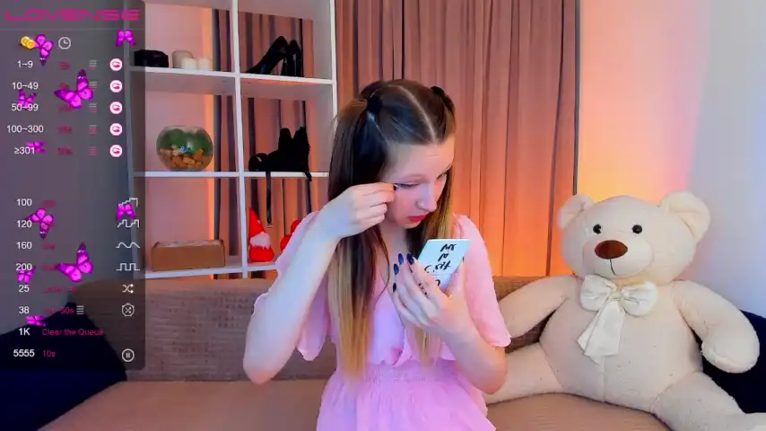Ur_babe__ – Stripchat Live Cam Video – 2025-11-01 17:45:50