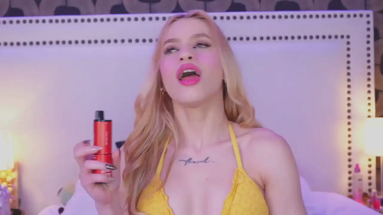 Channelangeles – Stripchat Live Cam Video – 2025-12-25 01:41:40
