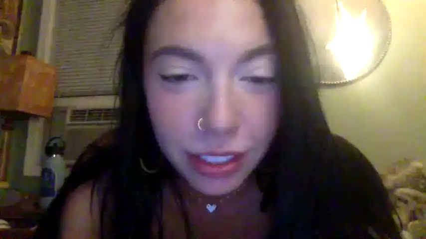 Lolakatana – Chaturbate Live Cam Video – 2025-05-19 08:43:20