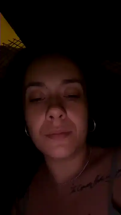 Nenadiamante – Amateur.tv Live Cam Video – 2025-04-02 17:23:07