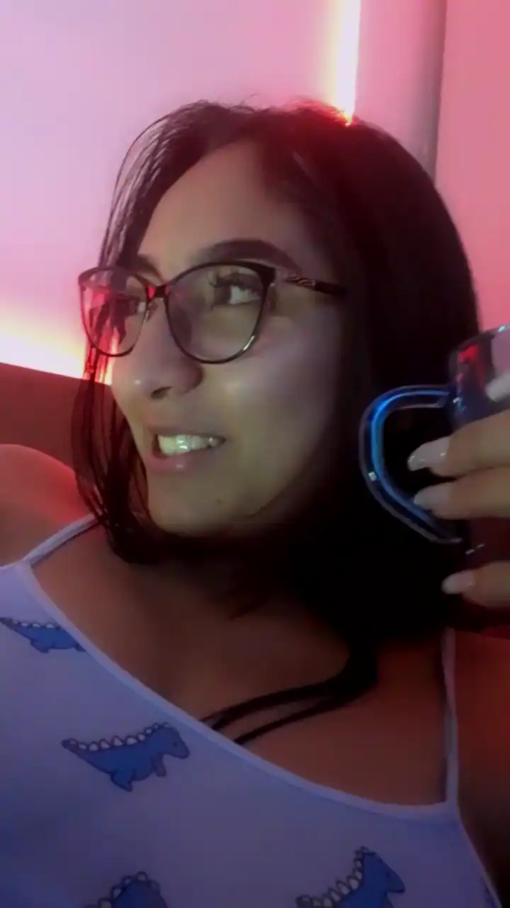 _dirty_diana_ – Cam4 Live Cam Video – 2025-03-24 04:42:11
