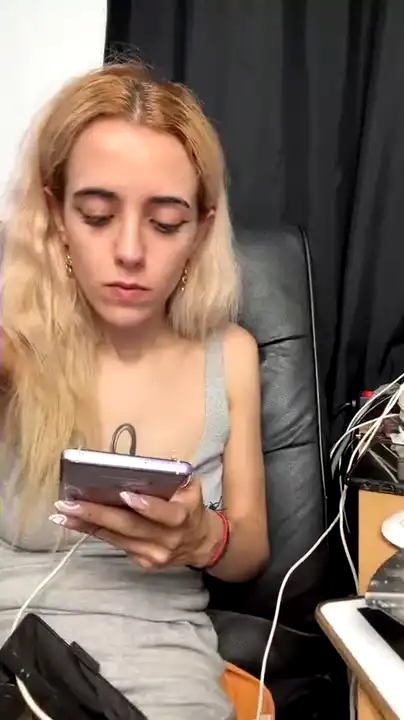 Purple_angel0 – Amateur.tv Live Cam Video – 2026-05-18 13:03:51